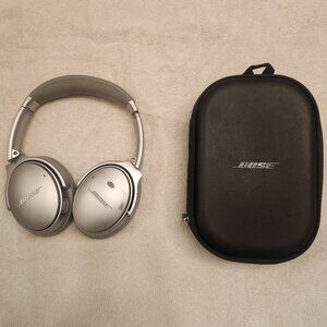 BOSE Quiet Comfort 35 II Headphones with Noise Cancelling
